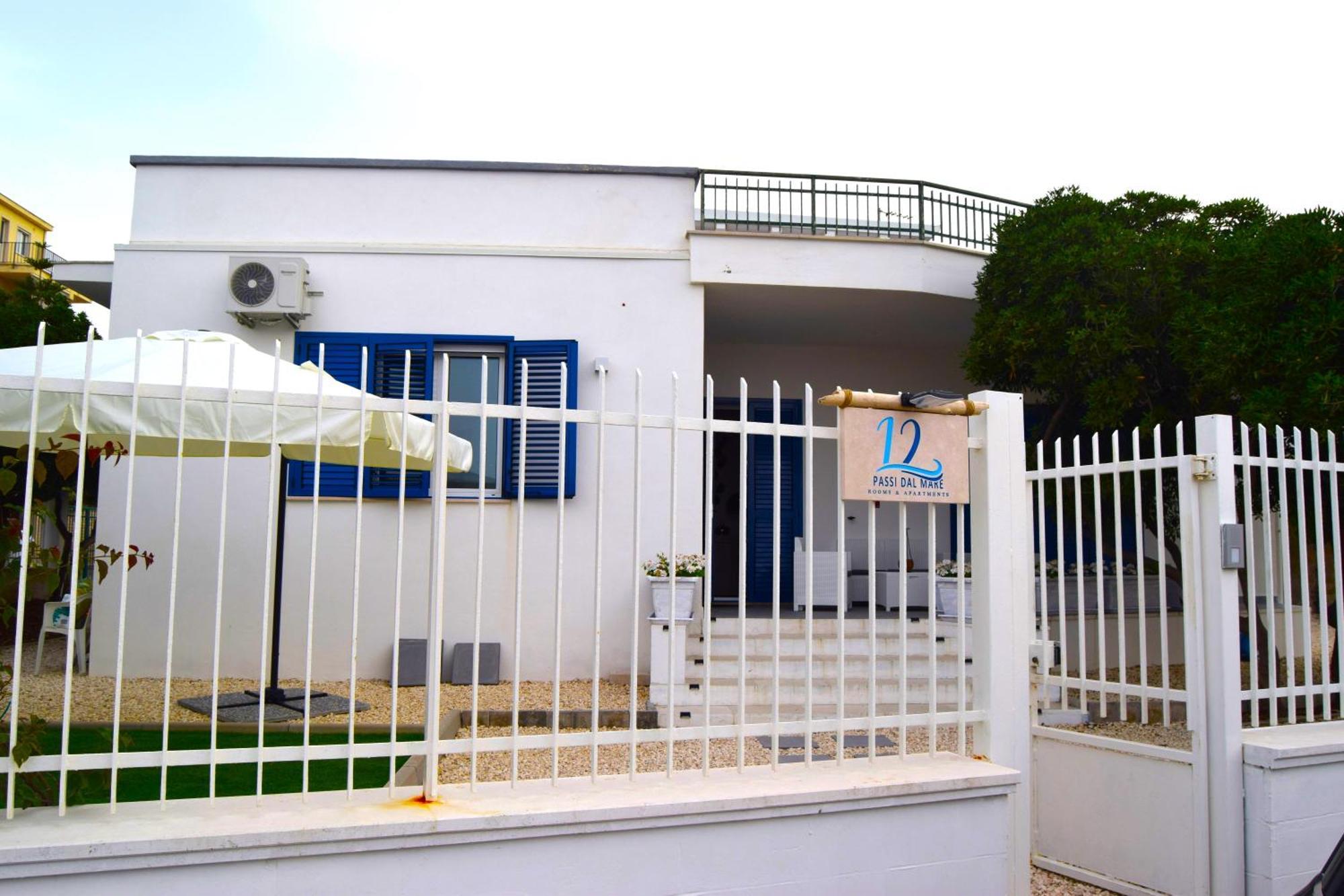 12 Passi Dal Mare Hotel Bari Exterior foto